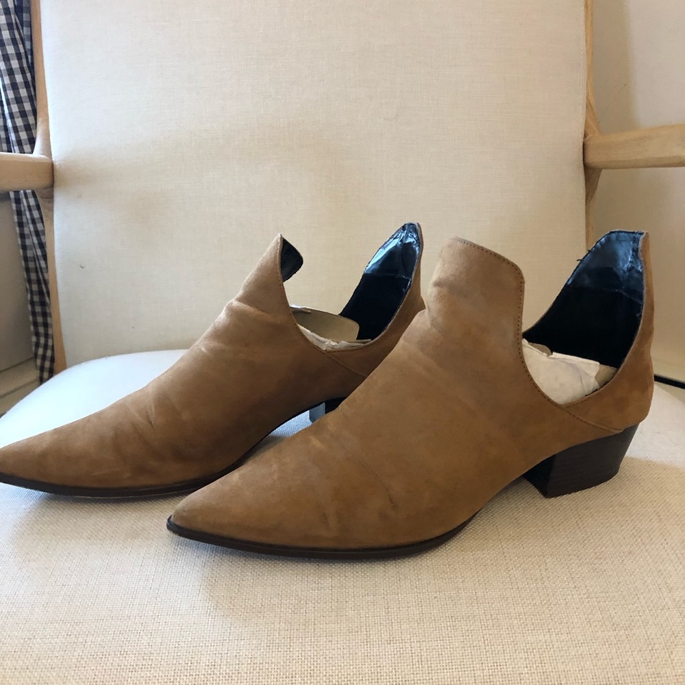 Zara Tan Suede Heeled Pointed Toe Boots - Picture 2 of 7